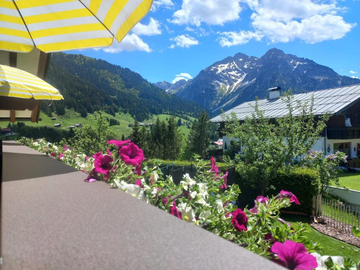 ヒルシュエックHaus Berg & Talアパートメント エクステリア 写真