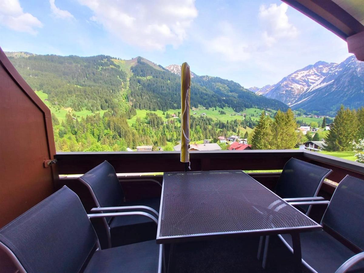 ヒルシュエックHaus Berg & Talアパートメント エクステリア 写真